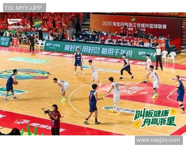 上海与广东篮球对决现场直播全程回顾精彩瞬间与赛场分析