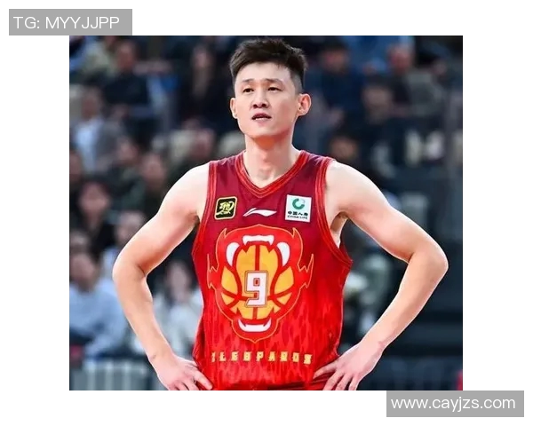 周鹏：从篮球场上的拼搏者到生活中的奋斗典范，激励无数年轻人的成长之路