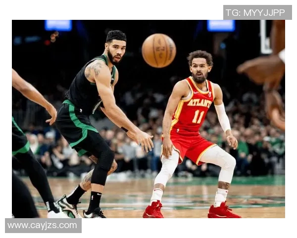 特雷杨引领新一代篮球风潮展现超凡球技与领袖魅力